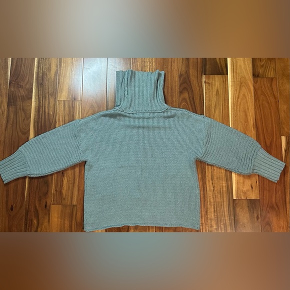 Olive & Oak Cowl Neck Sweater - Picture 10 of 10